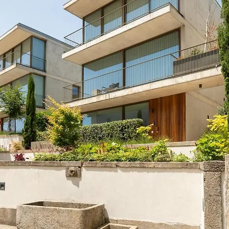 Apartment Calm Garden With Pool By Reframe *